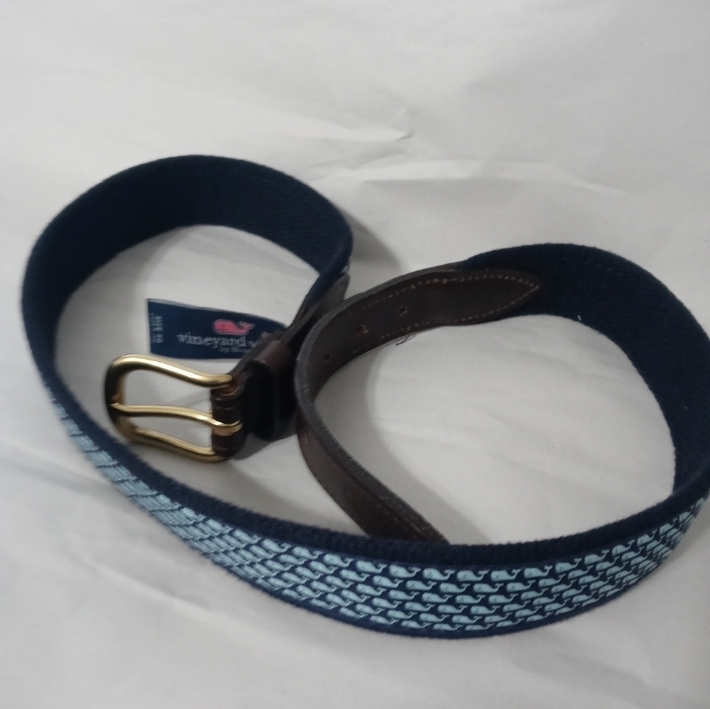 Vineyard Vines Navy Blue Canvas Classic Whale Print Belt Brass Buckle 30 - Picture 2 of 6